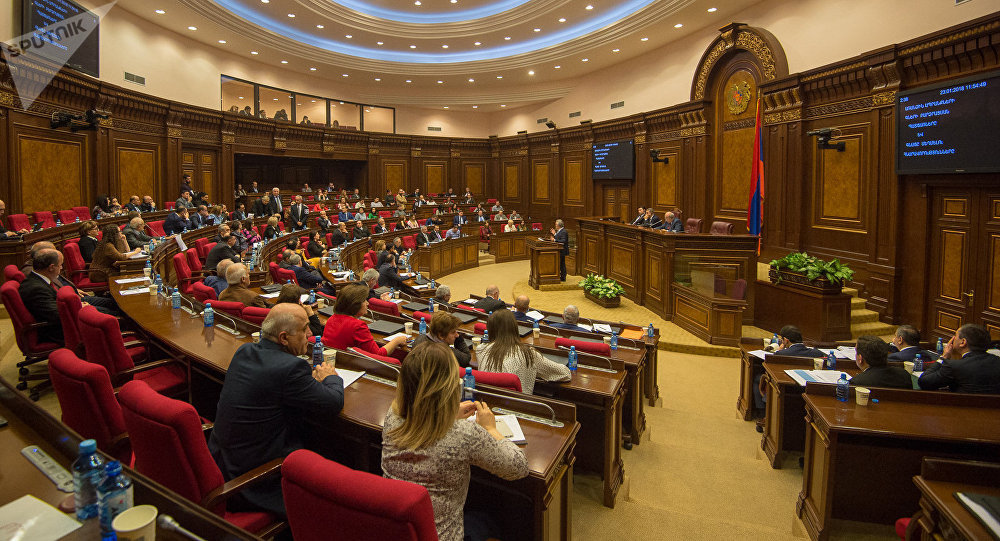 Ermənistanın yeni parlamenti fəaliyyətə başlayıb