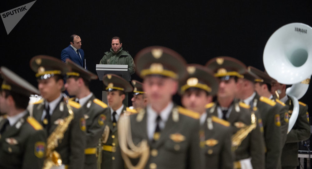 Ermənistan müdafiə nazirindən acı etiraf: “Resursumuz yoxdur”