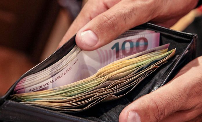 Bu şəxslər 203 manat maaş alacaq