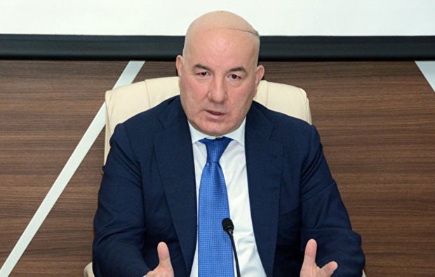 Elman Rüstəmov manatın devalvasiyası haqda danışdı