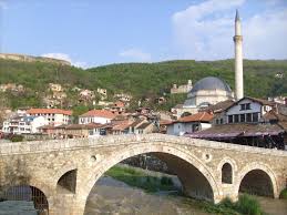 Kosovo ərazisinin bir hissəsini Serbiyaya verir