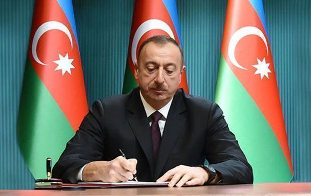 Prezident iki teatrla bağlı SƏRƏNCAM imzaladı