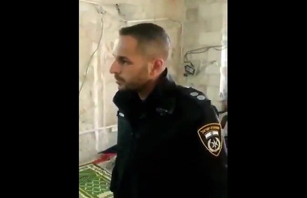 İsrail hərbçisi müsəlmanları təhqir etdi - Video 