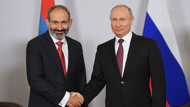 Paşinyan Putinə niyə hesabat verir?