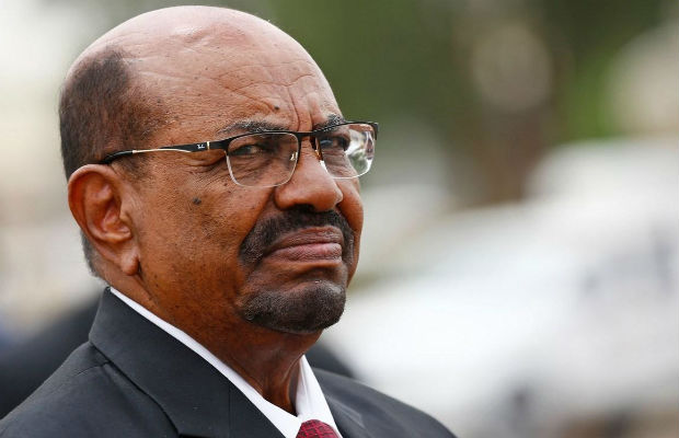 Sudan Prezidenti ölkədən qaçdı