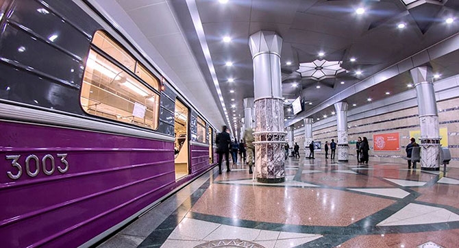 Metro rəsmisi: “Qatarların gecikməsinin günahı sərnişinlərdədir”