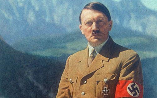 Hitlerin sualtı qayıqla Argentinaya qaçması barədə yeni sənədlər üzə çıxıb