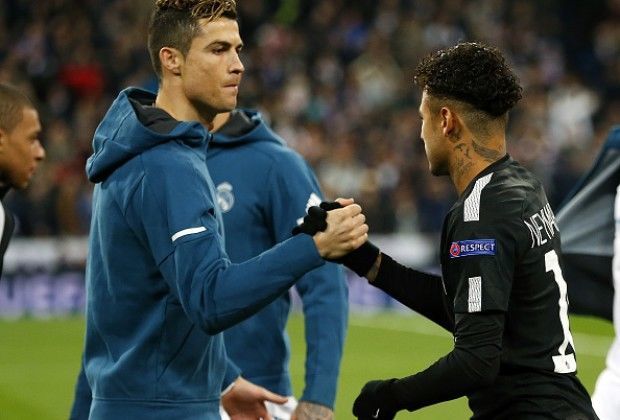 Ronaldo və Neymar rinqdə döyüşdülər - VİDEO