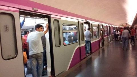 Yeni metro qatarında problem: yeni qatar sıradan çıxdı