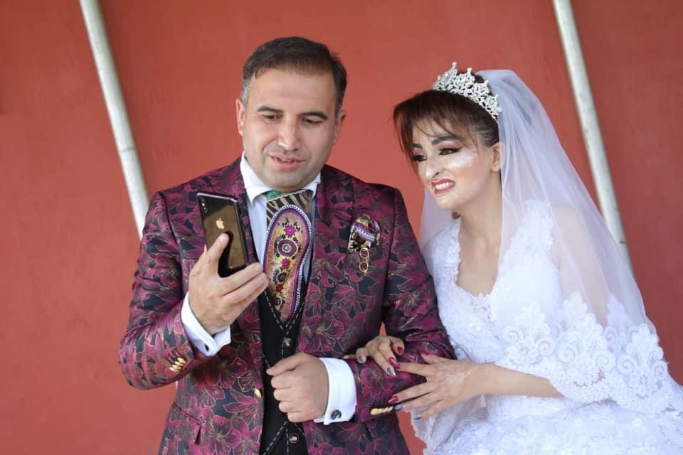 Hacı Nuran 21 dəfə əməliyyat etdirdiyi Ayselin toyunda - FOTO