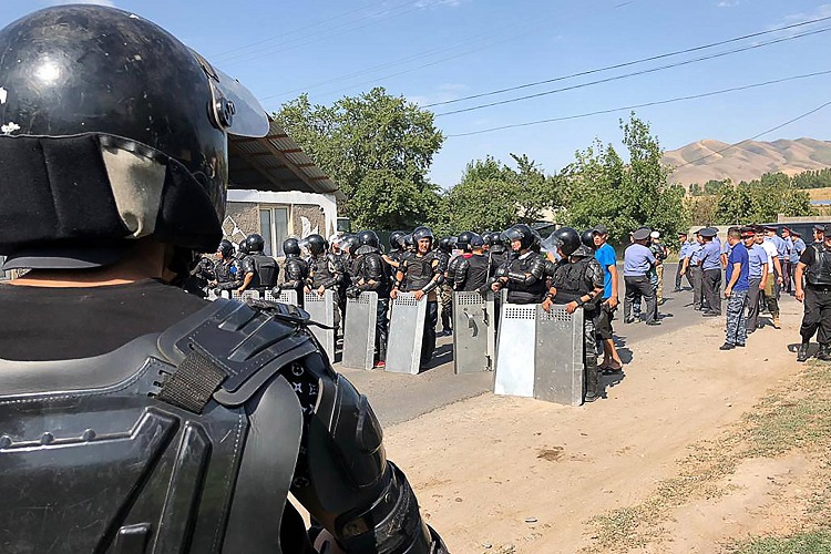 Qırğızıstan DİN iğtişaş təşkilatçılarının axtarışına başlayıb