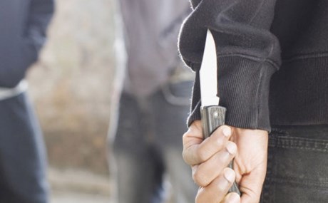 13 yaşlı oğlan anasına mesaj yazan 27 yaşlı gəncə — 7 bıçaq vurdu