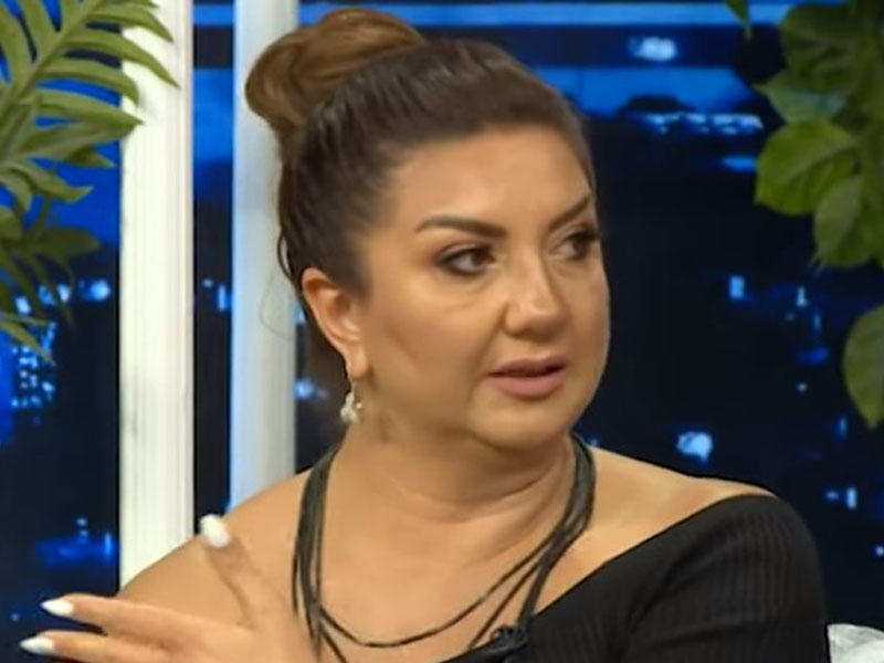 “Sənin hünərin çatacaq o adı daşımağa?” - Nazilə Səfərli hamamda saz çalan aşığa SÖZ ATDI - FOTO