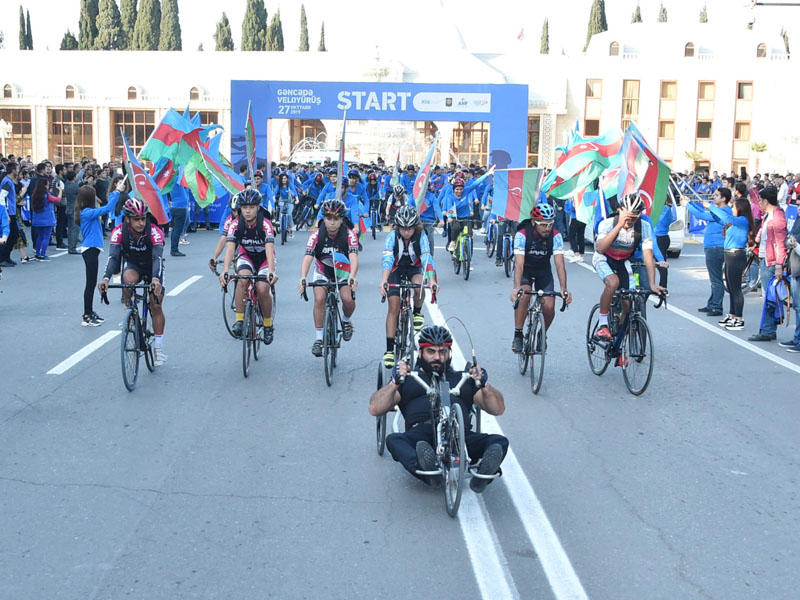 Gəncədə ilk velosiped yürüşü sakinlərin kütləvi iştirakı ilə yadda qaldı - FOTO