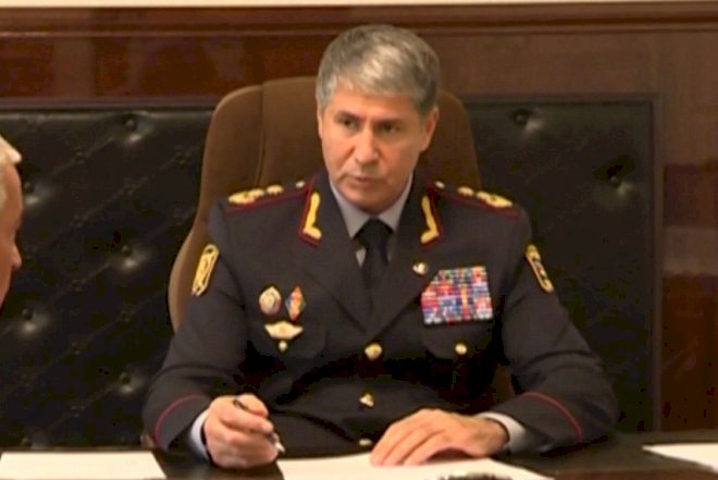 Vilayət Eyvazov vətəndaşları incidən polis mayorunu işdən çıxardı