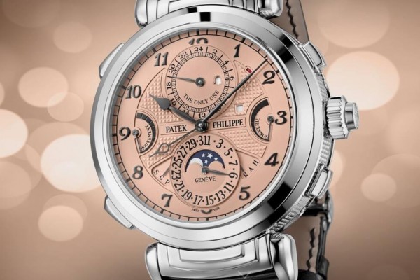 Dünyanın ən bahalı saatı satıldı