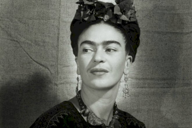 Fridanın “Ağ geyimli qadın”ı 5,8 milyon dollara satıldı - Foto