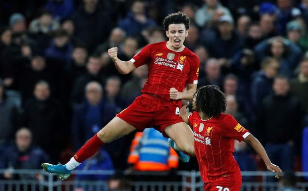 18 yaşlı futbolçu fantastik qol ilə “Liverpul”a qələbə qazandırdı - VİDEO