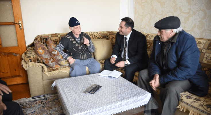 Elnur Abbaszadə Sumqayıtın 92 yaşlı sakini ilə görüşdü- VİDEO + FOTOLAR