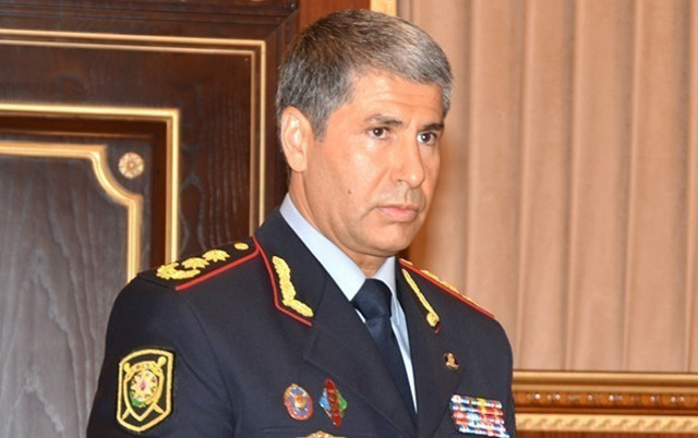 Vilayət Eyvazov general-mayoru təqaüdə göndərdi