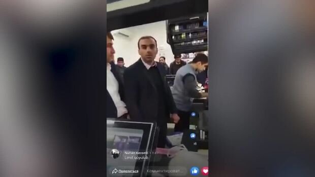 Azərbaycanda siqaretin bahalaşması supermarketdə davaya səbəb oldu - VİDEO