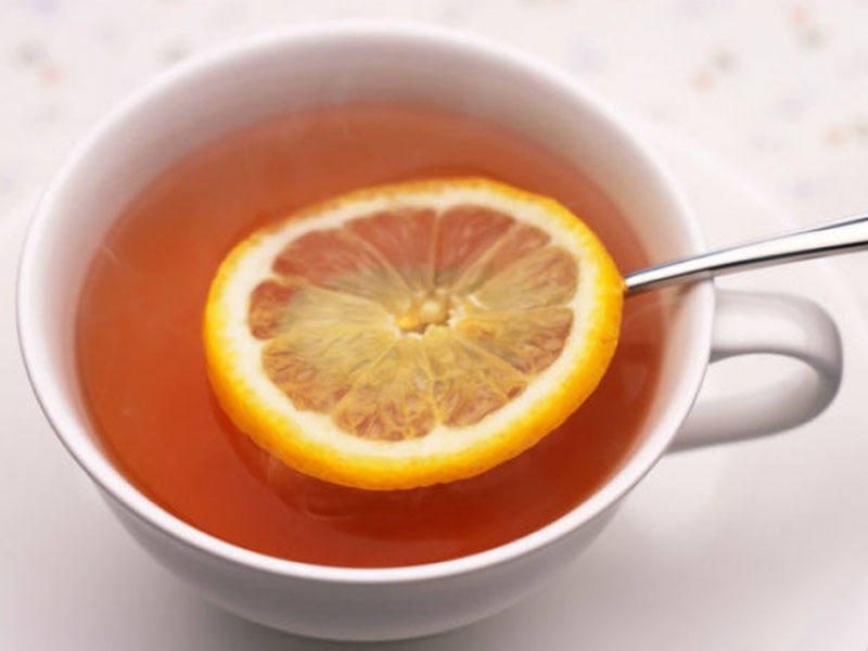 Kimlərə limonlu çay içmək olmaz – Bu problemləri ağırlaşdıra bilər