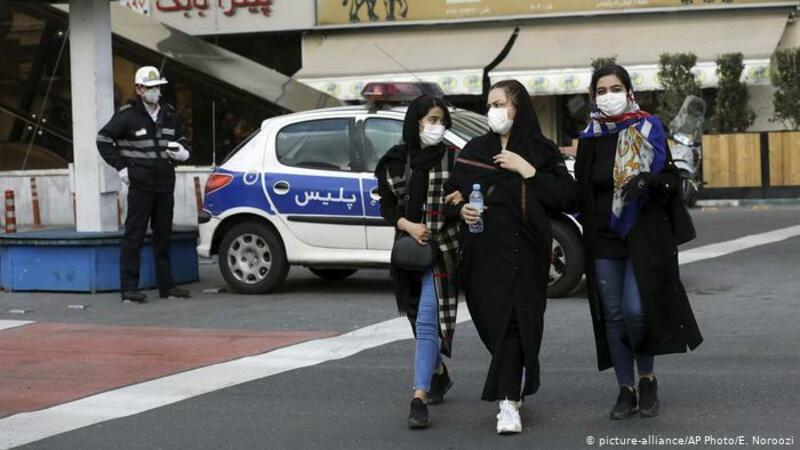 İranda küçədə insanlar koronavirusdan belə ölür – Ürəyi zəif olanlar baxmasın! - VİDEO