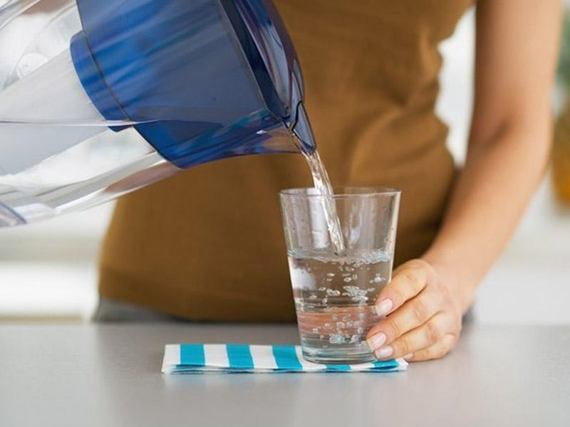 Acqarına su içməyin sağlamlığa 10 faydası