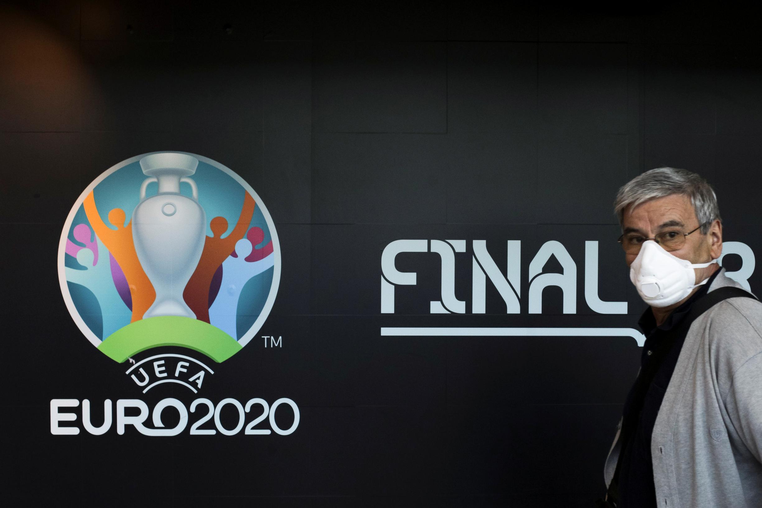UEFA AVRO-2020-ni təxirə saldı
