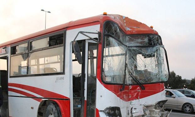 SON DƏQİQƏ! Bakıda iki avtobus toqquşdu: Ölən var - VİDEO