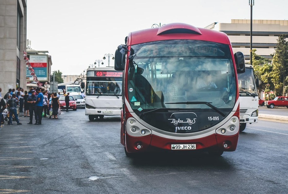 BNA avtobuslarda kondisionerlərin işə salınması üçün TƏBİB-lə müzakirə aparır