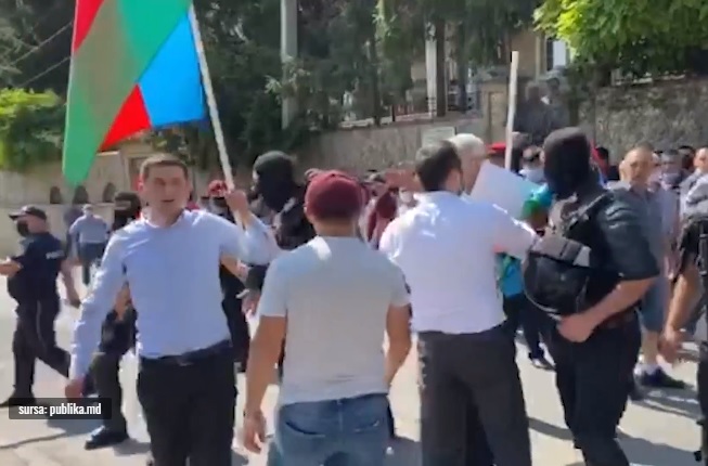 Azərbaycanlılar Moldovada aksiya keçirdi