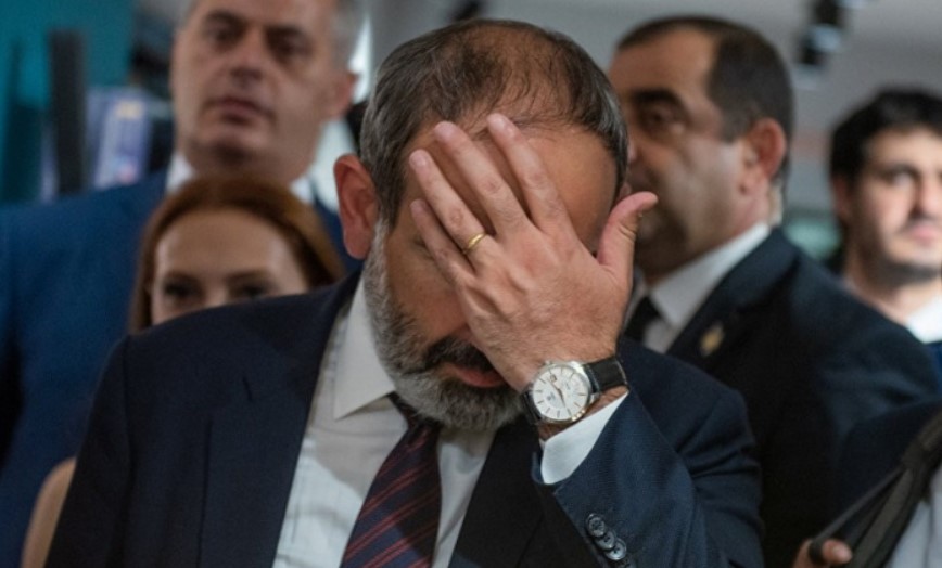 Xarici jurnalist Paşinyanın müsahibəsini şərh edib: “Bu, ona ciddi problemlər yaradıb”