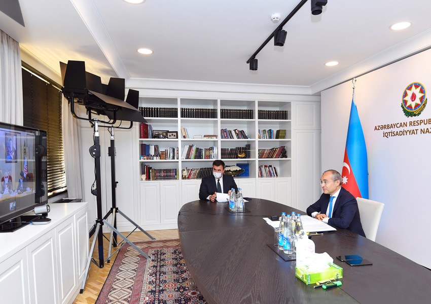 Mikayıl Cabbarov İranın İqtisadi İşlər və Maliyyə naziri ilə görüş keçirdi