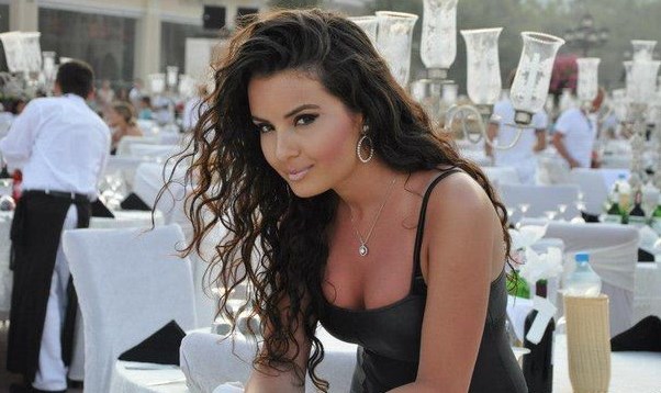 Məmurlara toy tutan — Aysel Teymurzadə