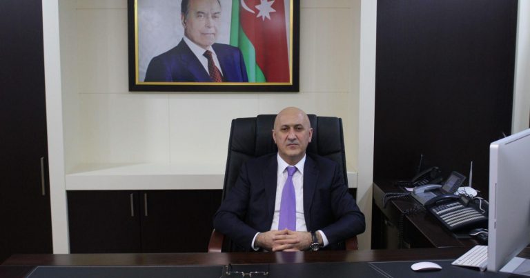 Arif Qasımov qisas həvəsinə düşüb – Sabiq icra başçısı toyda Ramiz Mehdiyevə hansı etirafı edib? - İDDİA