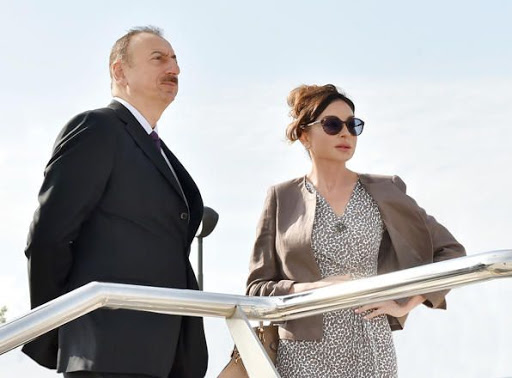 Prezident və birinci xanım açılışda - FOTOLAR
