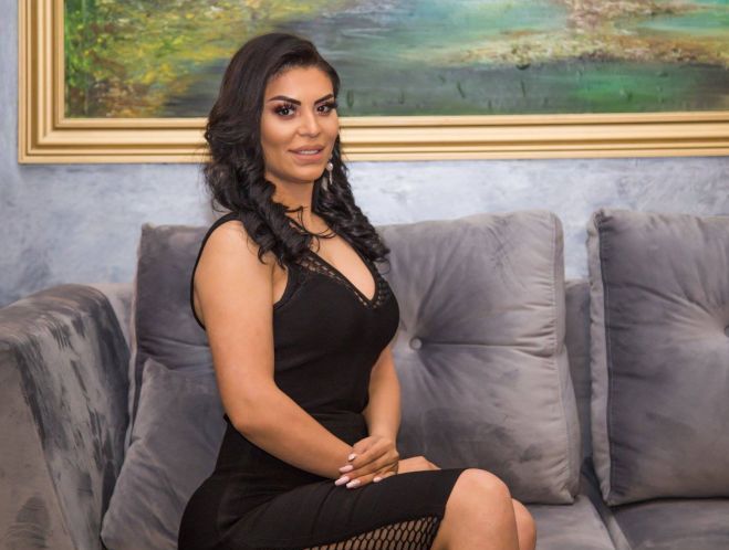 Afaq Aslan iş adamına ərə gedir