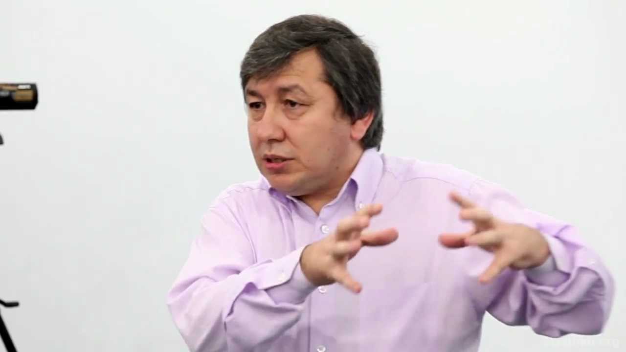 Altay Göyüşov Azərbaycana qayıtdı