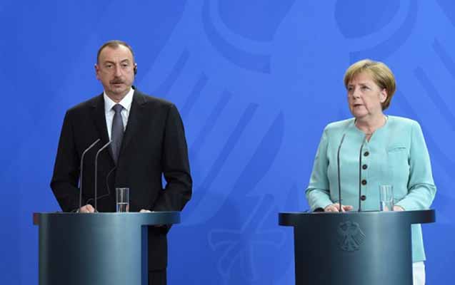 İlham Əliyevlə Merkel arasında telefon danışığı oldu