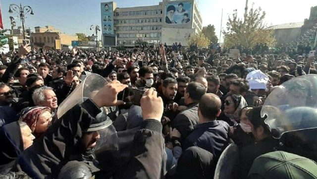 Qarabağa görə İrandakı 25 milyon türk ayağa qalxdı