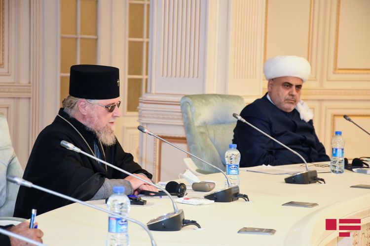 “Azərbaycanda yaşayan bir çox xristian da cəbhəyə könüllü gedib” - Aleksandr Ata