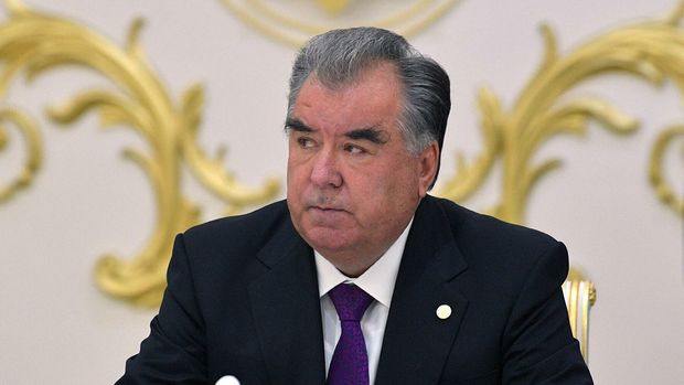Tacikistan prezidenti hökuməti istefaya göndərdi