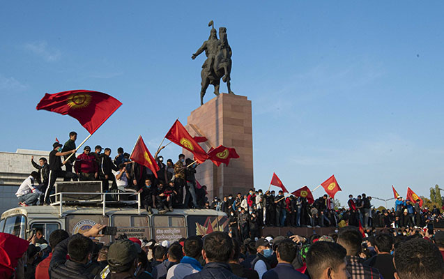 Bişkekdəki etirazlarda onlarla gənc gözlərini itirib – Zərərçəkmişlər danışır