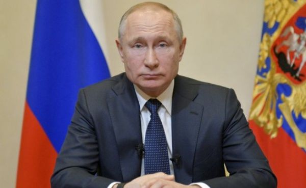 Putin 3 naziri istefaya göndərdi