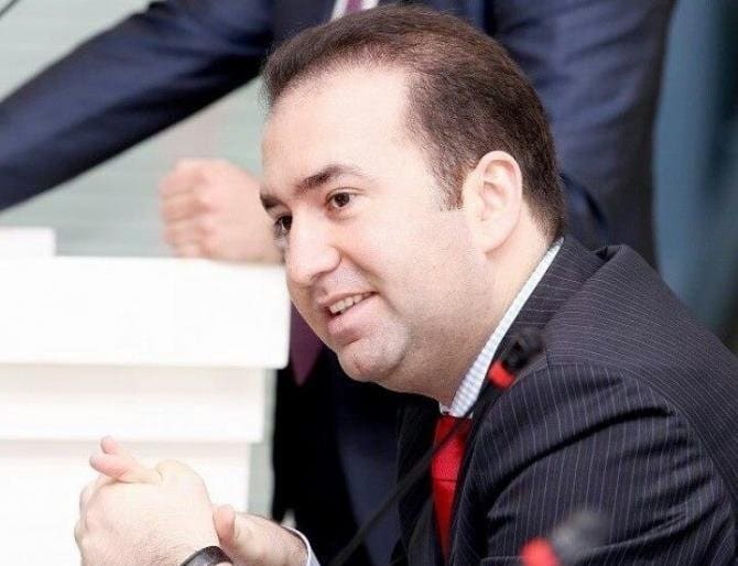 Ceyhun Osmanlı hamının ağlındakı sualları cavablandırdı: Niyə 10 Noyabr Zəfər günüdür?