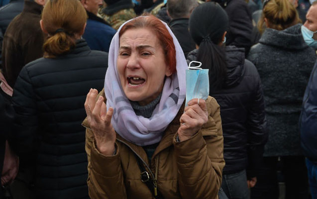 Ermənistanda itkin düşən əsgərlərin valideynləri ayağa qalxdı - FOTOLAR