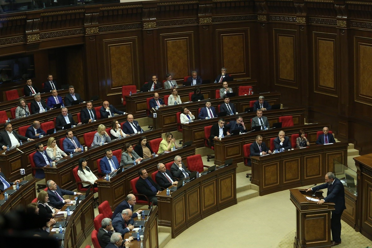 Ermənistanda növbədənkənar parlament seçkiləri keçiriləcək