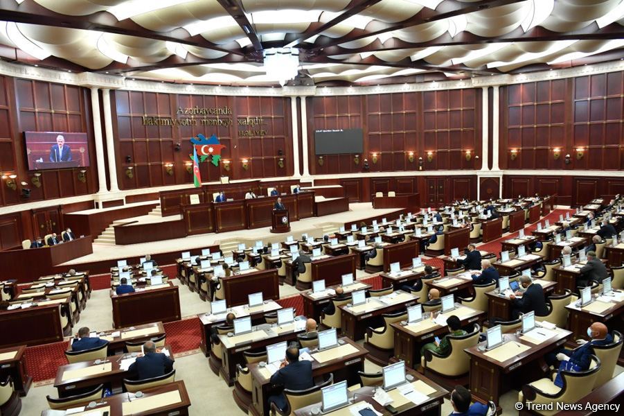Milli Məclisin növbəti plenar iclasının vaxtı və gündəliyi açıqlandı