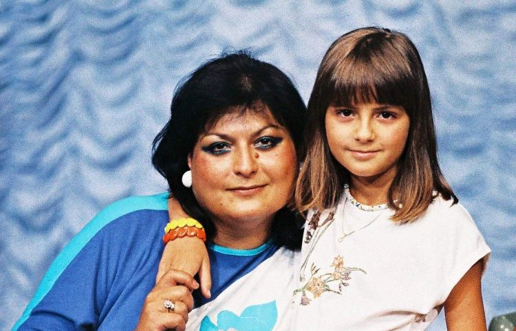 Üç dəfə infarkt keçirən, diri-diri basdırılan, qəbri açılan Xalq artistinin ölümü ilə bağlı DƏHŞƏTLİ İDDİALAR